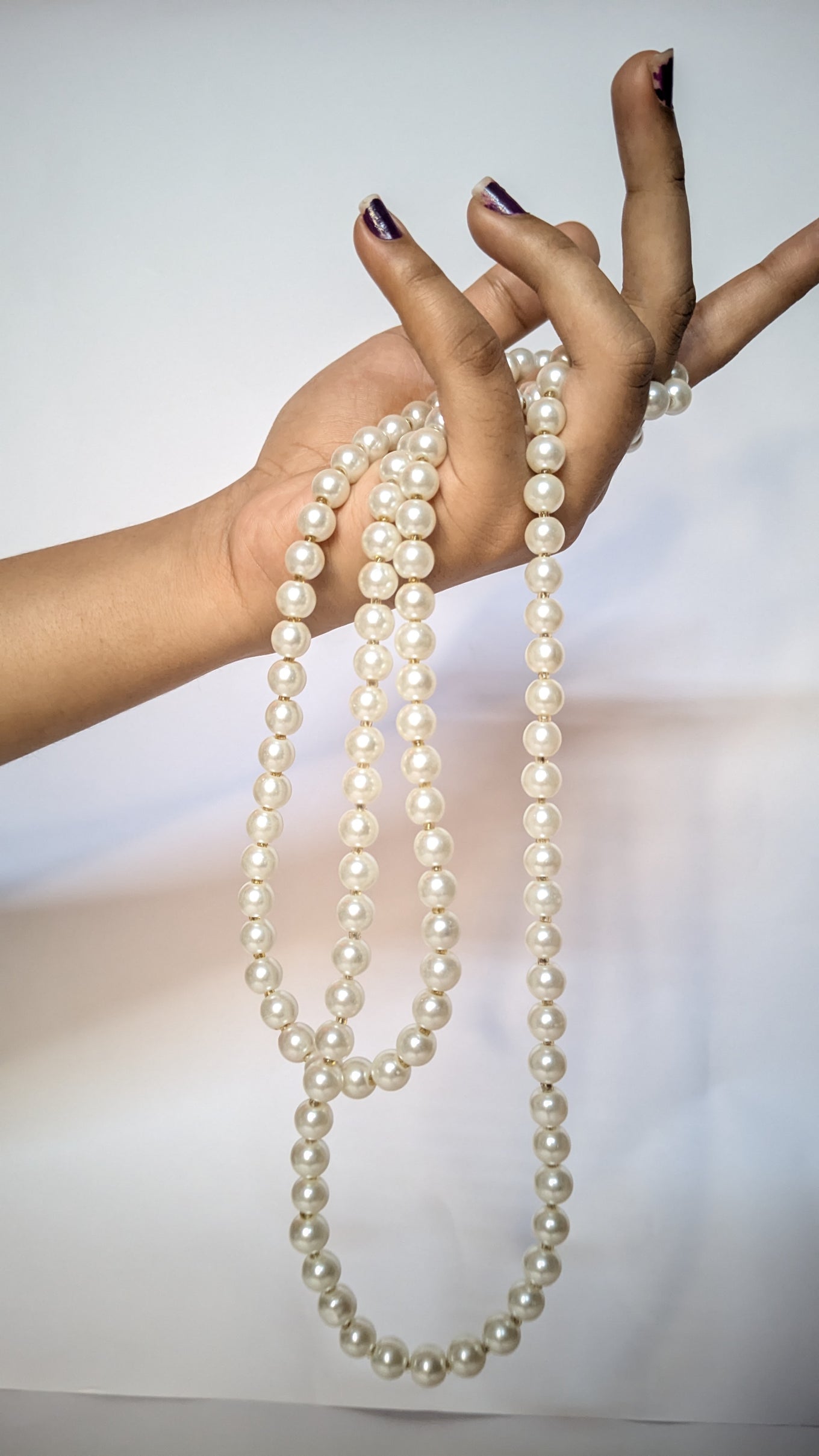 SATI Aesthetics Multilayer Pearl Necklace Set With Earrings  White