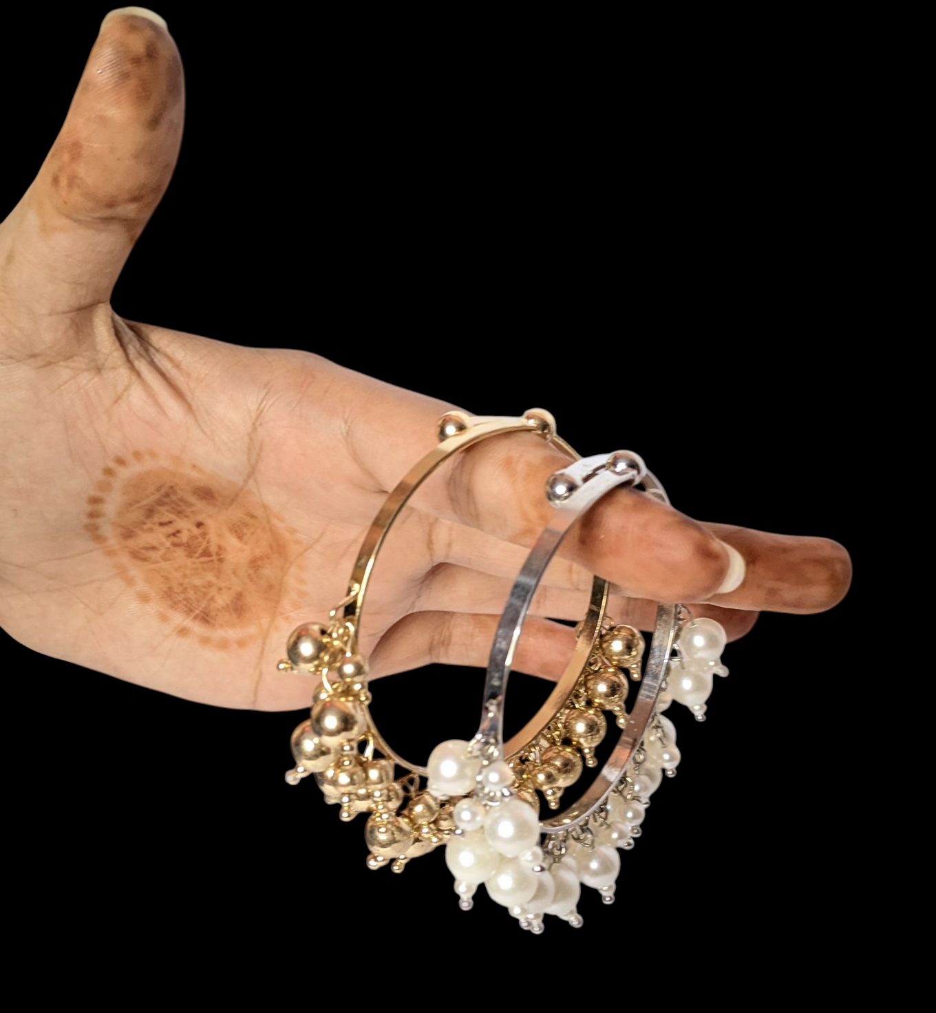 SATI Aesthetics Anti-Tarnish Golden & Pearl Bangle Bracelets Set (Adjustable Size)