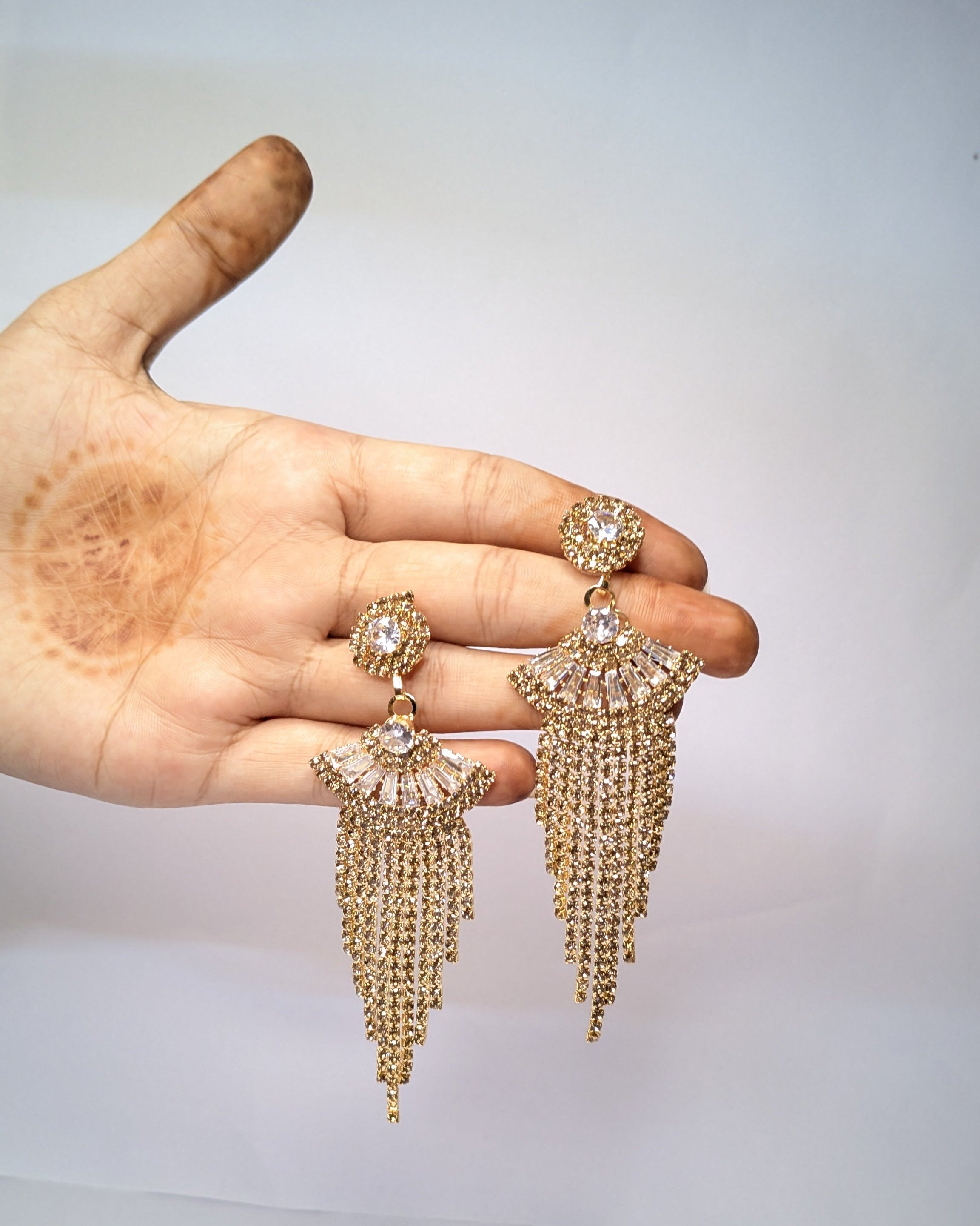 SATI Aesthetics Anti-Tarnish Crystal Danglers